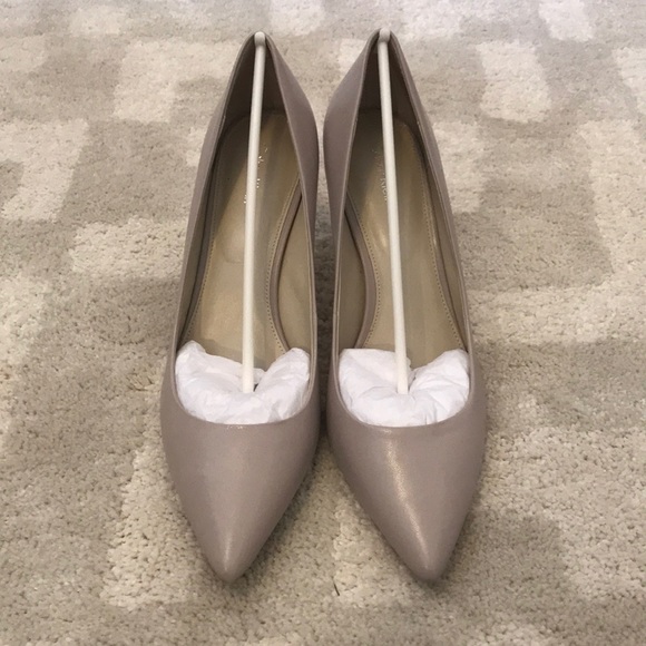 Calvin heels, cement gray, never worn - Picture 1 of 3